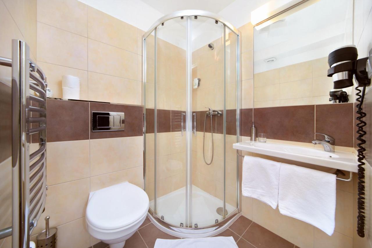 Erika Hotel 3*